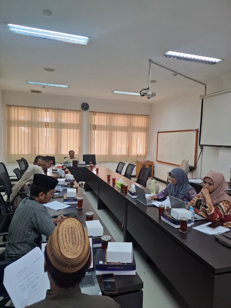 Pansus DPRD Kebumen Bahas Hasil Fasilitasi Raperda Perubahan PT Luk Ulo Farma